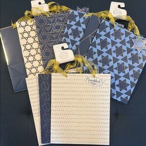 NWT, Blue and White Hanukkah Gift Bags Set, 9 bags each with gift tags